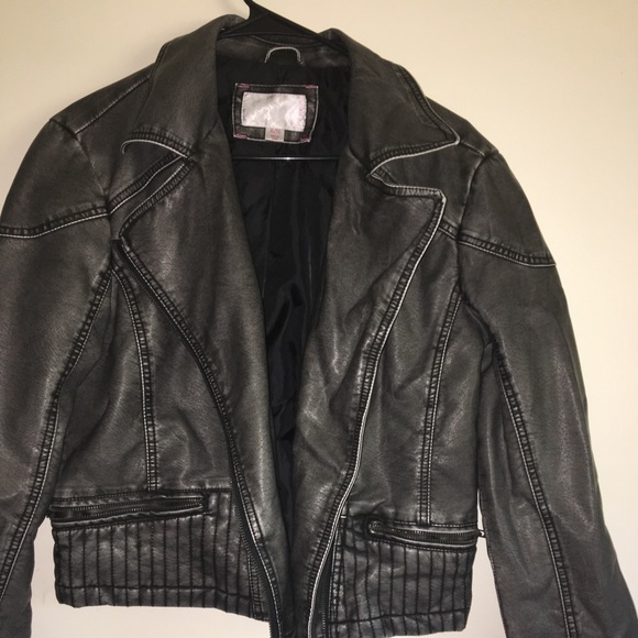 Grey Jacket - Picture 1 of 2